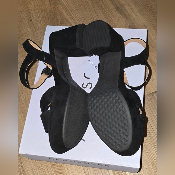 Aerosoles Cosmos Black Suede Block Heel Sandals – 7.5M – NIB - Picture 12 of 14